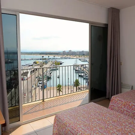 Beachfront In Spain With Pool Appartement L'Estartit